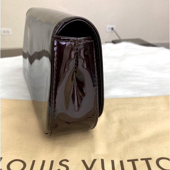 Stunning Clutch - Picture 6 of 17